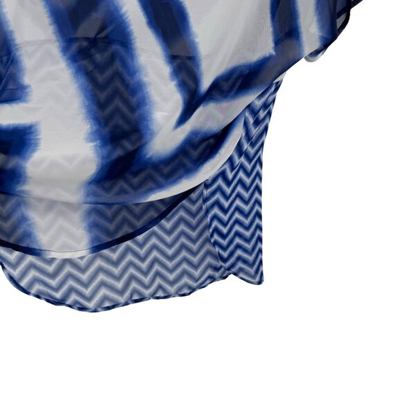 Chico's 2 Women's semi Sheer Blue White Geometric Print Tunic Top Size large - Picture 5 of 9